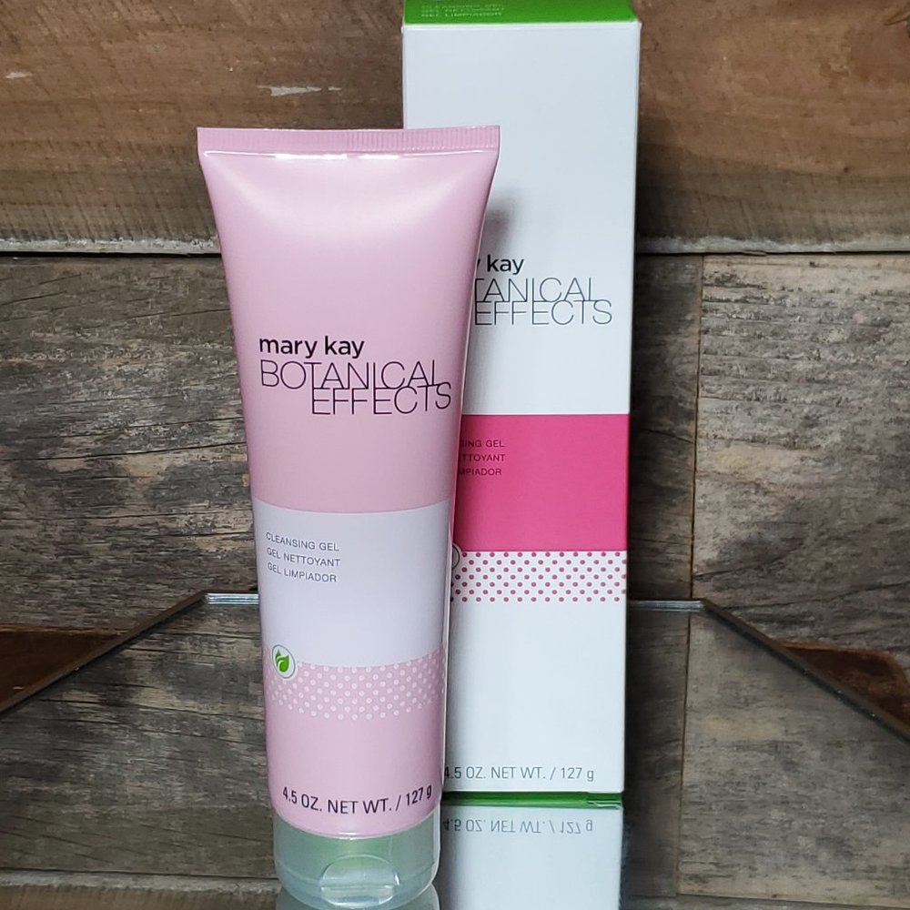 LAST ONE!  Botanical Effects Cleansing Gel - Mary Kay
